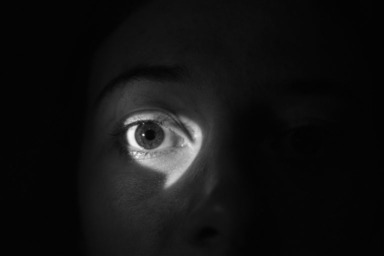 découvrez l'univers palpitant des films d'espionnage. plongez dans des intrigues captivantes, des complots internationaux et des héros charismatiques qui combattent les ombres. ne manquez pas les meilleurs classiques et nouveautés du genre, où l'action et le suspense se mêlent pour vous tenir en haleine!