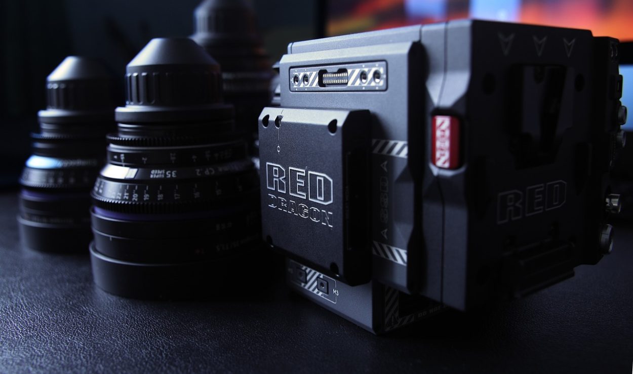 découvrez l'art du diy filmmaking ! apprenez des techniques accessibles pour créer vos propres films de manière créative et économique. explorez des conseils, des astuces et des ressources pour réaliser des projets cinématographiques de qualité chez vous.