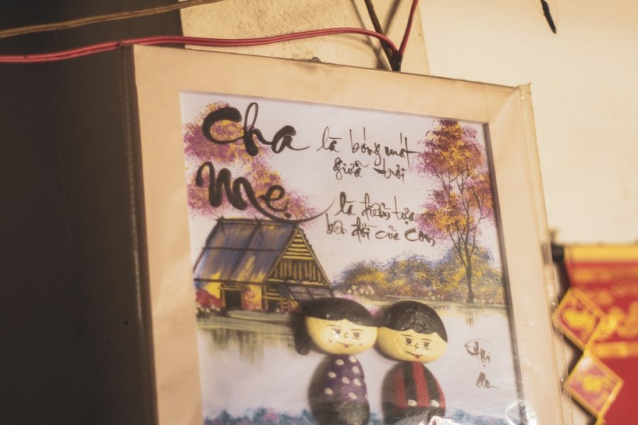 découvrez l'univers fascinant du storyboard : un outil essentiel pour la narration visuelle. apprenez à créer des scènes captivantes, à structurer vos récits et à donner vie à vos idées grâce à des techniques de dessin et des conseils pratiques. idéal pour les cinéastes, les artistes et les passionnés de storytelling.