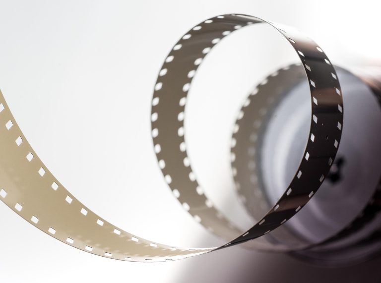 découvrez les dernières innovations en matière de technologie du cinéma : équipements de projection, son immersif, effets spéciaux et nouvelles expériences pour les cinéphiles.