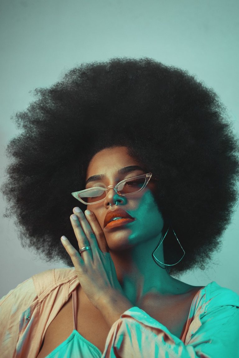 découvrez les dernières tendances de la mode, des conseils de style et des inspirations pour sublimer votre look. restez à la pointe de la fashion avec nos sélections incontournables.