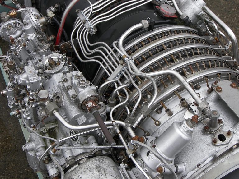 découvrez le cinéma soviétique : une exploration des chefs-d'œuvre, des réalisateurs emblématiques et de l'influence culturelle unique du cinéma en union soviétique.