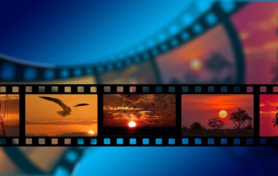 explorez l'univers du cinéma expérimental, un art visuel innovant qui repousse les limites narratives et techniques traditionnelles pour offrir des expériences uniques et immersives.